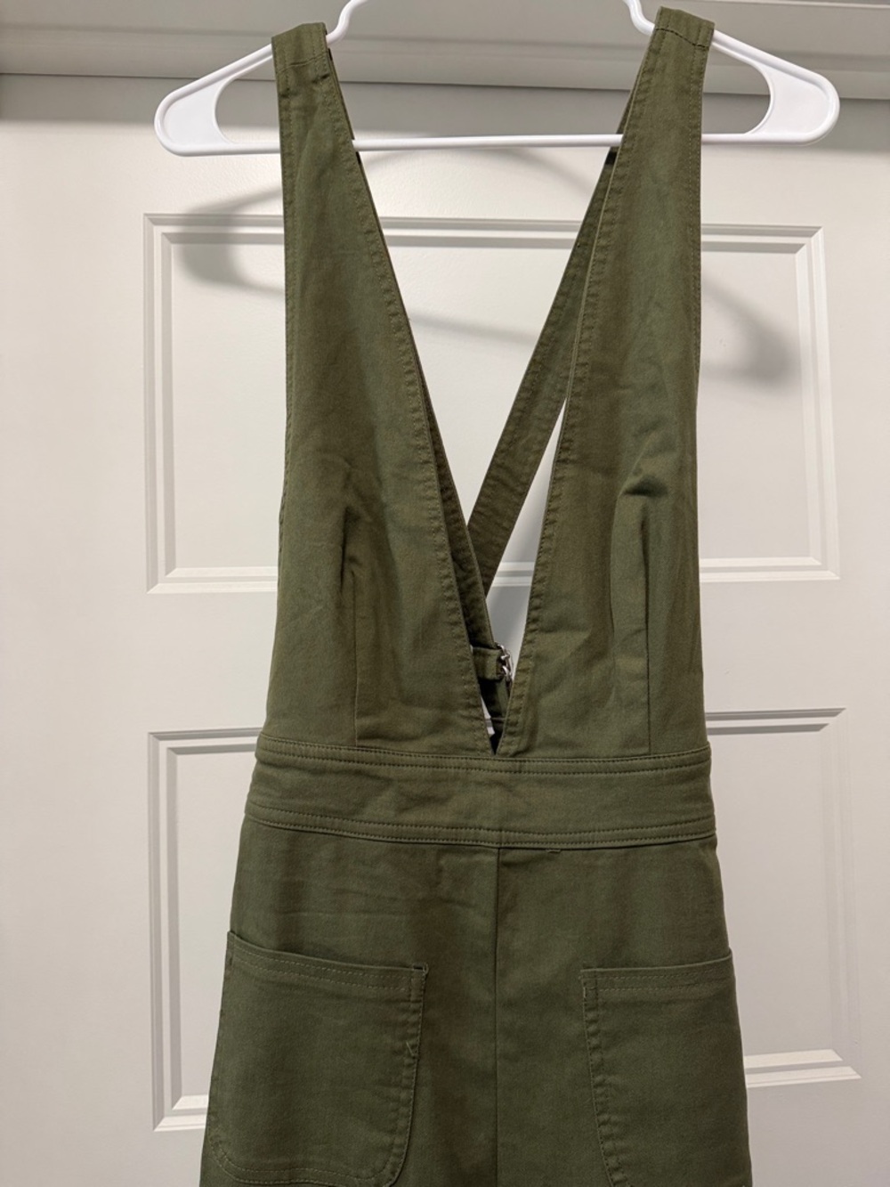 Sincerely Jules Olive Wide-Leg Cross-Back Jumpsuit - Picture 3 of 6